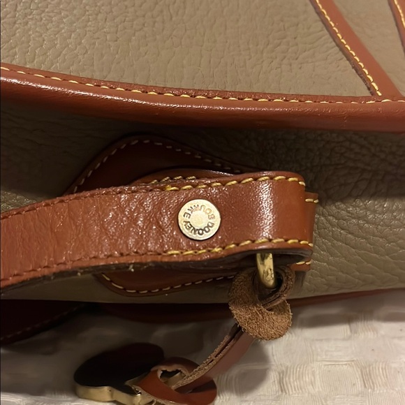 Vintage Tan and Brown Crossbody Bag - Picture 7 of 12